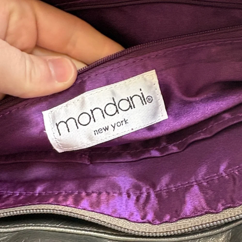 Mondani Metallic Gray Y2k Shoulder Bag